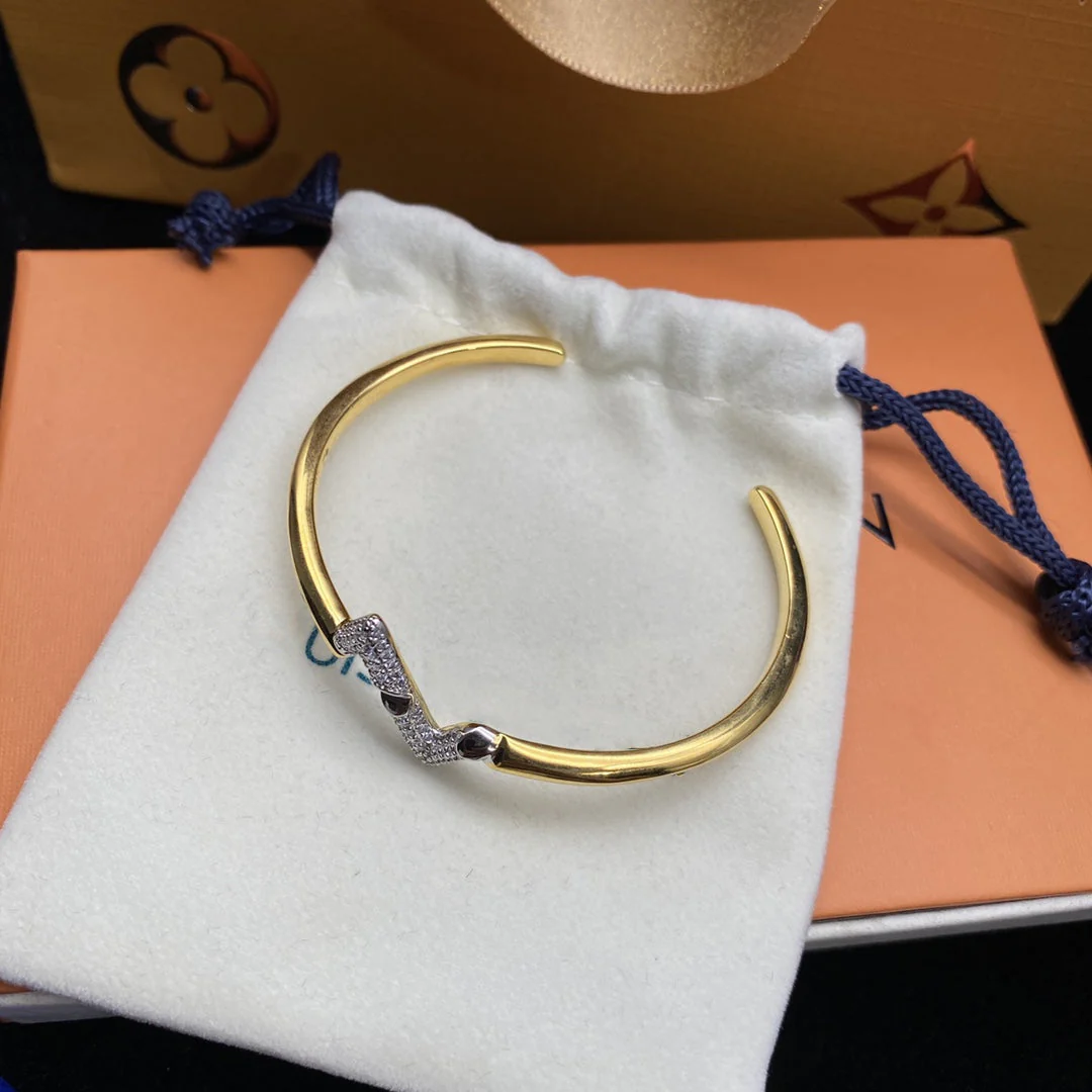 [Louis vuitton]VOLTE UPSITE DOWN DIAMOND GOLD OPEN BRACELET