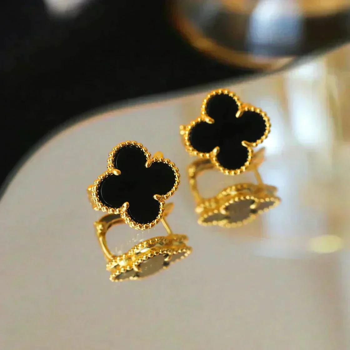 [Van Cleef & Arpels] MEDIUM 1 MOTIFS  ONYX STUD EARRINGS