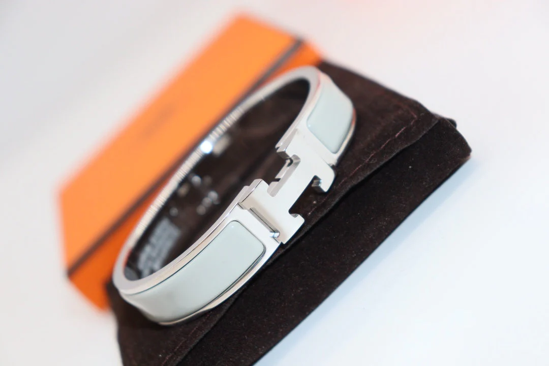 [Hermes]H LIGHT BLUE BRACELET