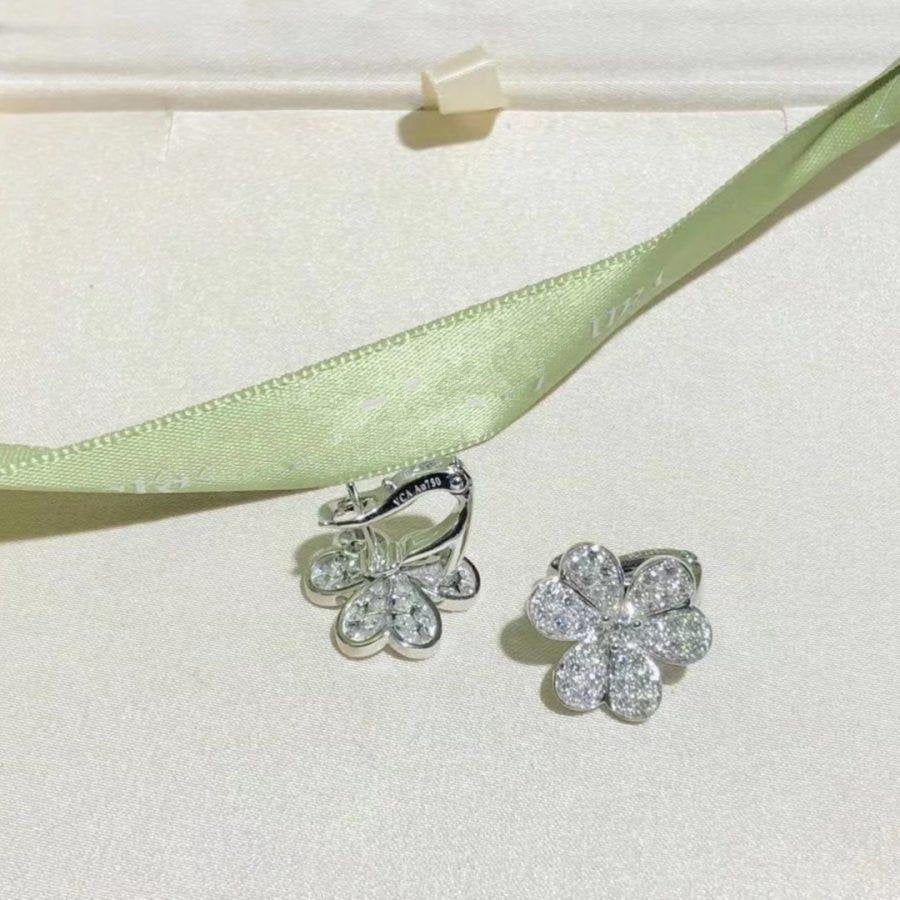 [Van Cleef & Arpels]FRIVOLE SILVER FLOWER DIAMOND EARRINGS