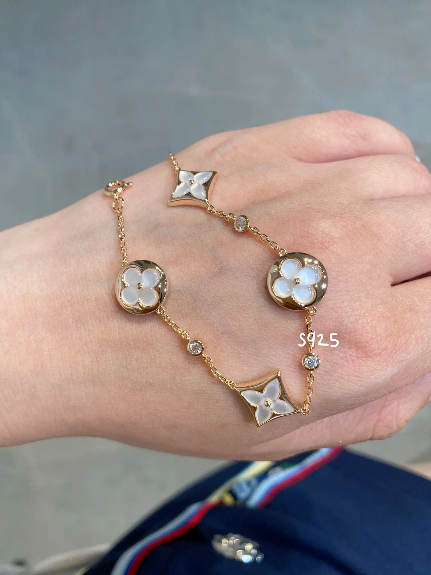 [Louis vuitton]STAR AND SUN 4 MOTIF WHITE MOP PINK GOLD BRACELET