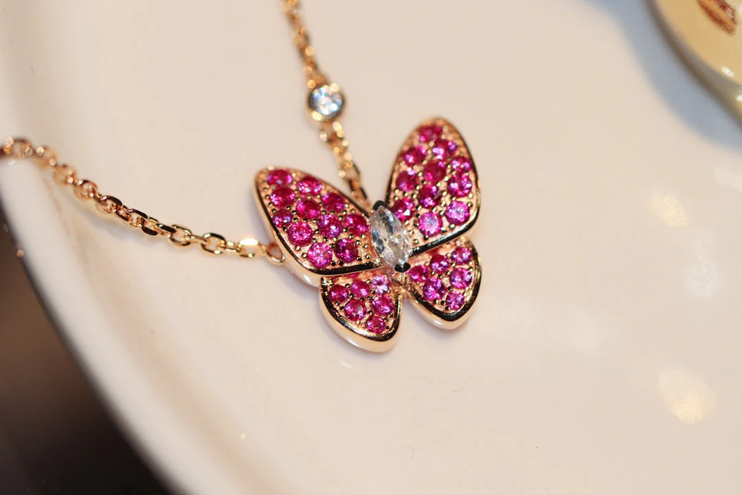 [Van Cleef & Arpels]BUTTERFLY RED DIAMOND ROSE GOLD NECKLACE
