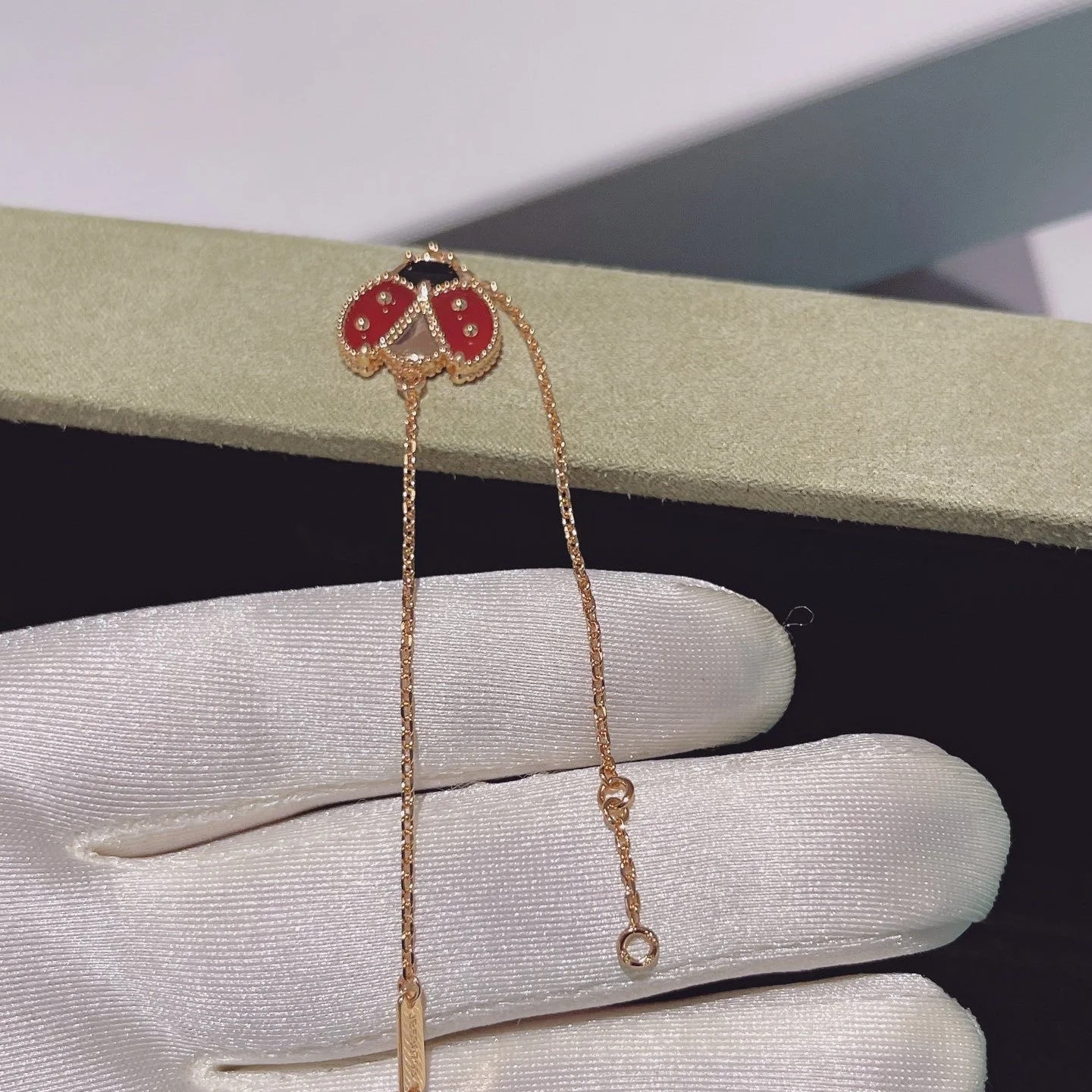 [Van Cleef & Arpels]LUCKY SPRING 1 MOTIF PINK GOLD BRACELET