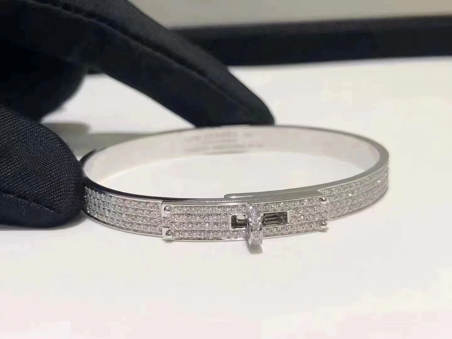 [Hermes]HM KELLY BRACELET IN SILVER AND FULL PAVE DIAMOND