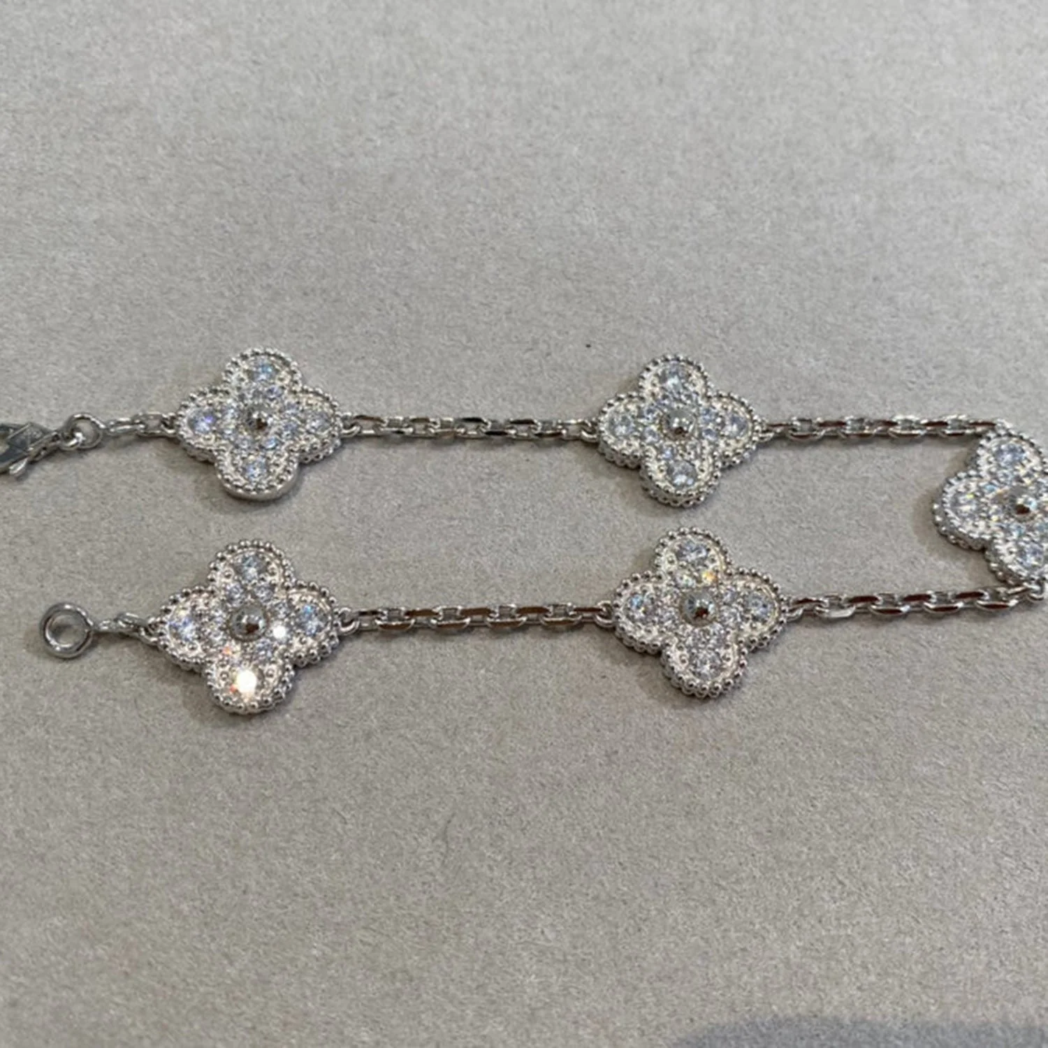 [Van Cleef & Arpels] 5 MOTIFS  DIAMOND BRACELET SILVER