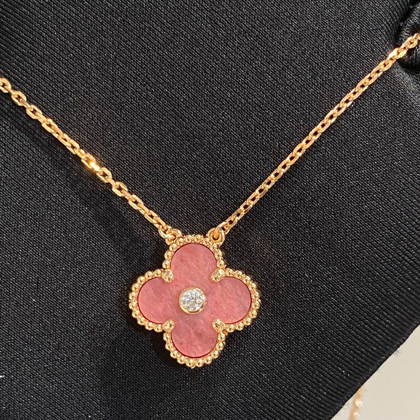 [Van Cleef & Arpels] 15MM DIAMOND RHODONITE NECKLACE