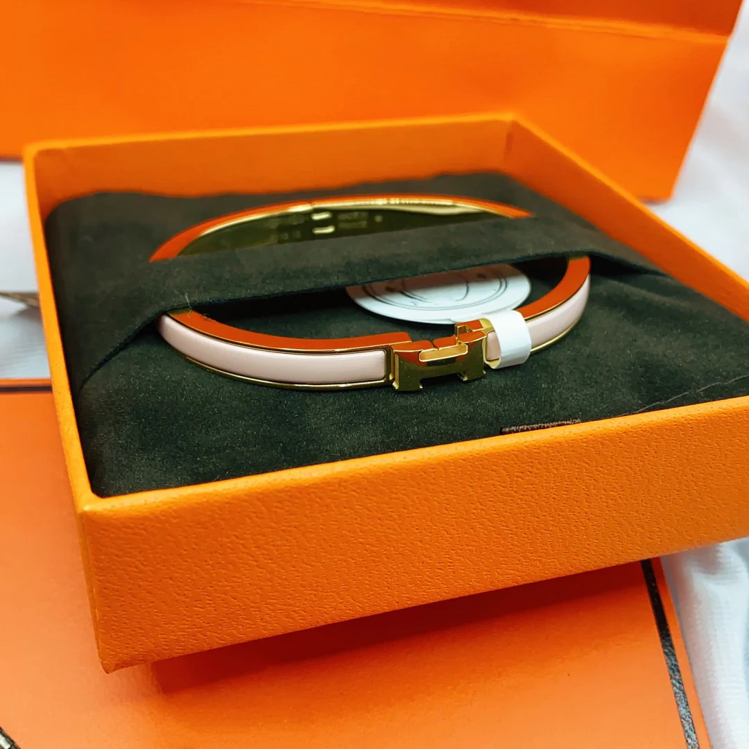 [Hermes]CLASSIC HM CLIC  PINK 8MM ENAMEL BRACELET