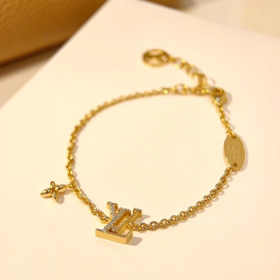 [Louis vuitton]LOGO STAR MOTIF GOLD BRACELET