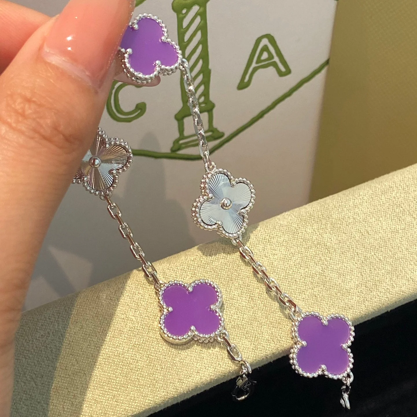 [Van Cleef & Arpels]  5 MOTIFS  PURPLE VIOLET BRACELET SILVER