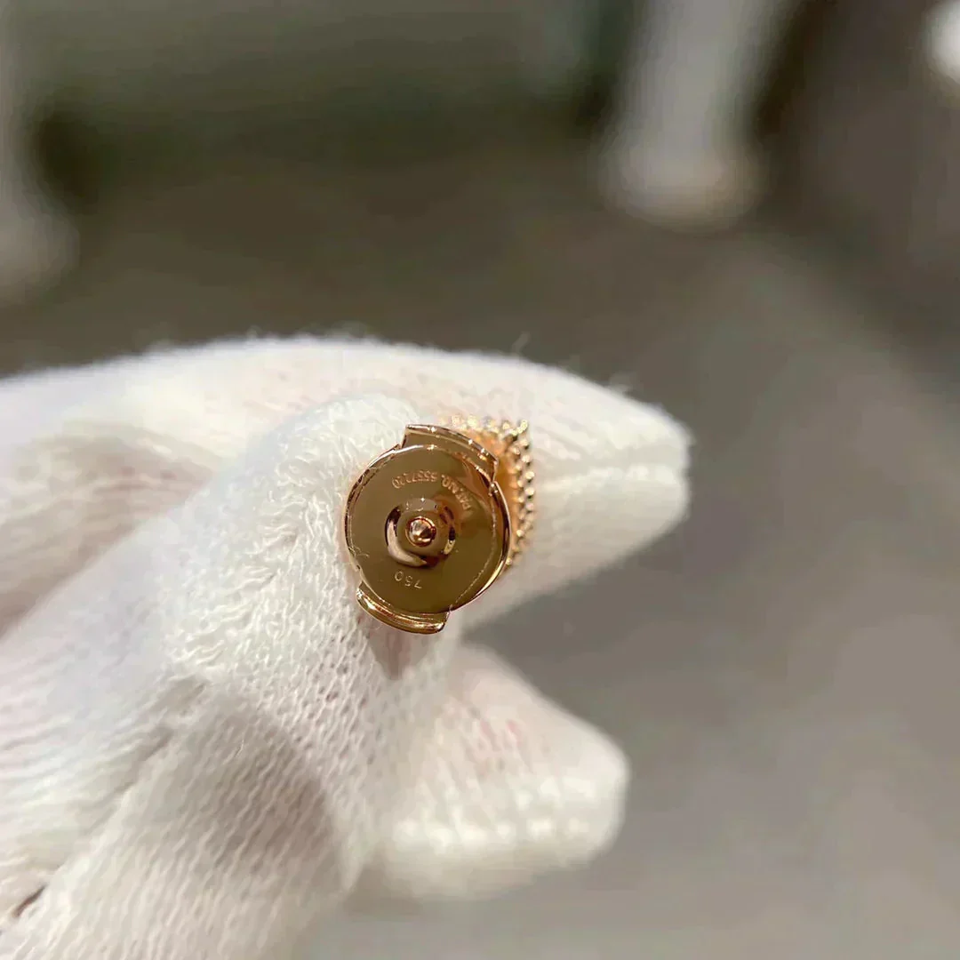 [Van Cleef & Arpels]HEART CARNELIAN STUD EARRINGS