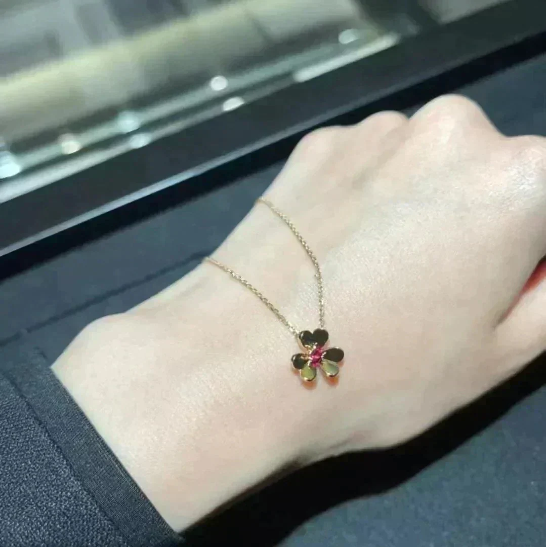 [Van Cleef & Arpels]FRIVOLE GOLD FLOWER NECKLACE