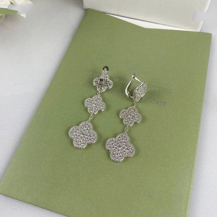 [Van Cleef & Arpels] 3 MOTIF DIAMOND SILVER DROP EARRINGS