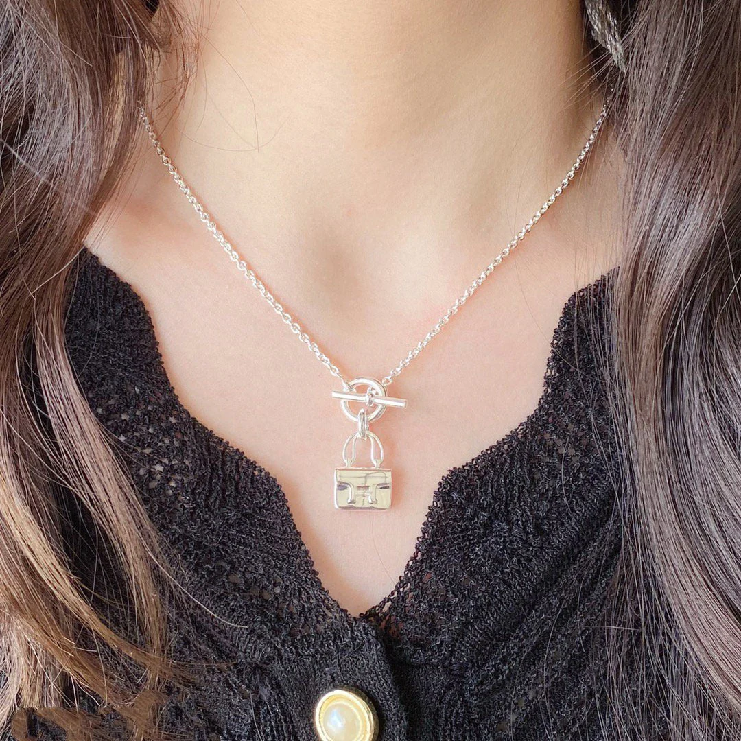 [Hermes]CONSTANCE PEDANT SILVER NECKLACE
