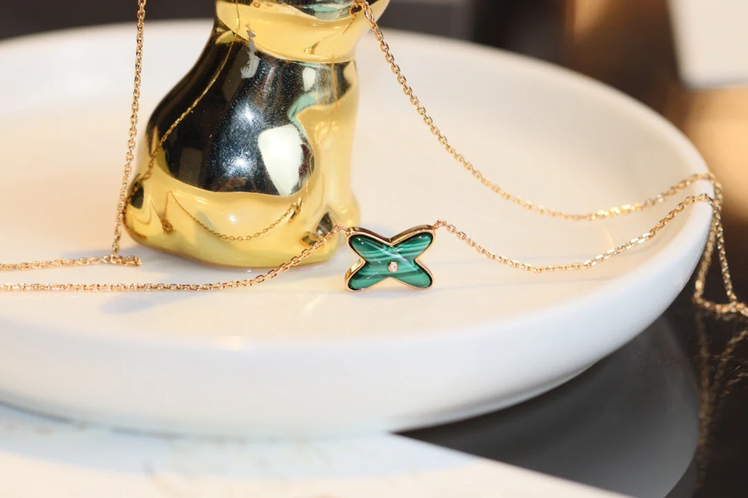 [Chaumet]JEUX MALACHITE 1 DIAMOND PINK GOLD NECKLACE