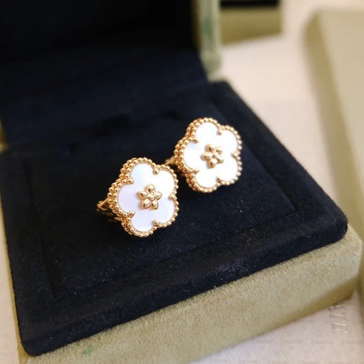[Van Cleef & Arpels]LUCKY PINK GOLD WHITE MOP EARRINGS