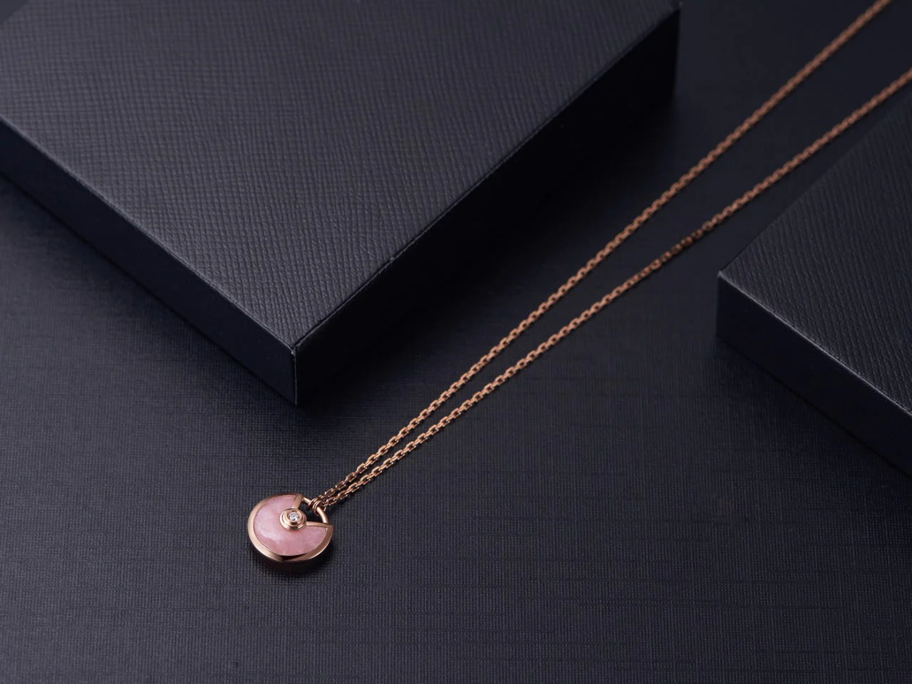 [Cartier]AMULETTE ROSE GOLD PINK MOP NECKLACE
