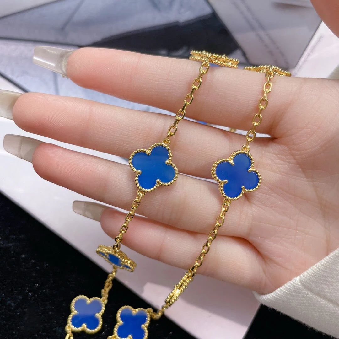 [Van Cleef & Arpels] 10 MOTIFS BLUE AGATE NECKLACE