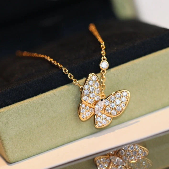 [Van Cleef & Arpels]BUTTERFLY DIAMOND NECKLACE