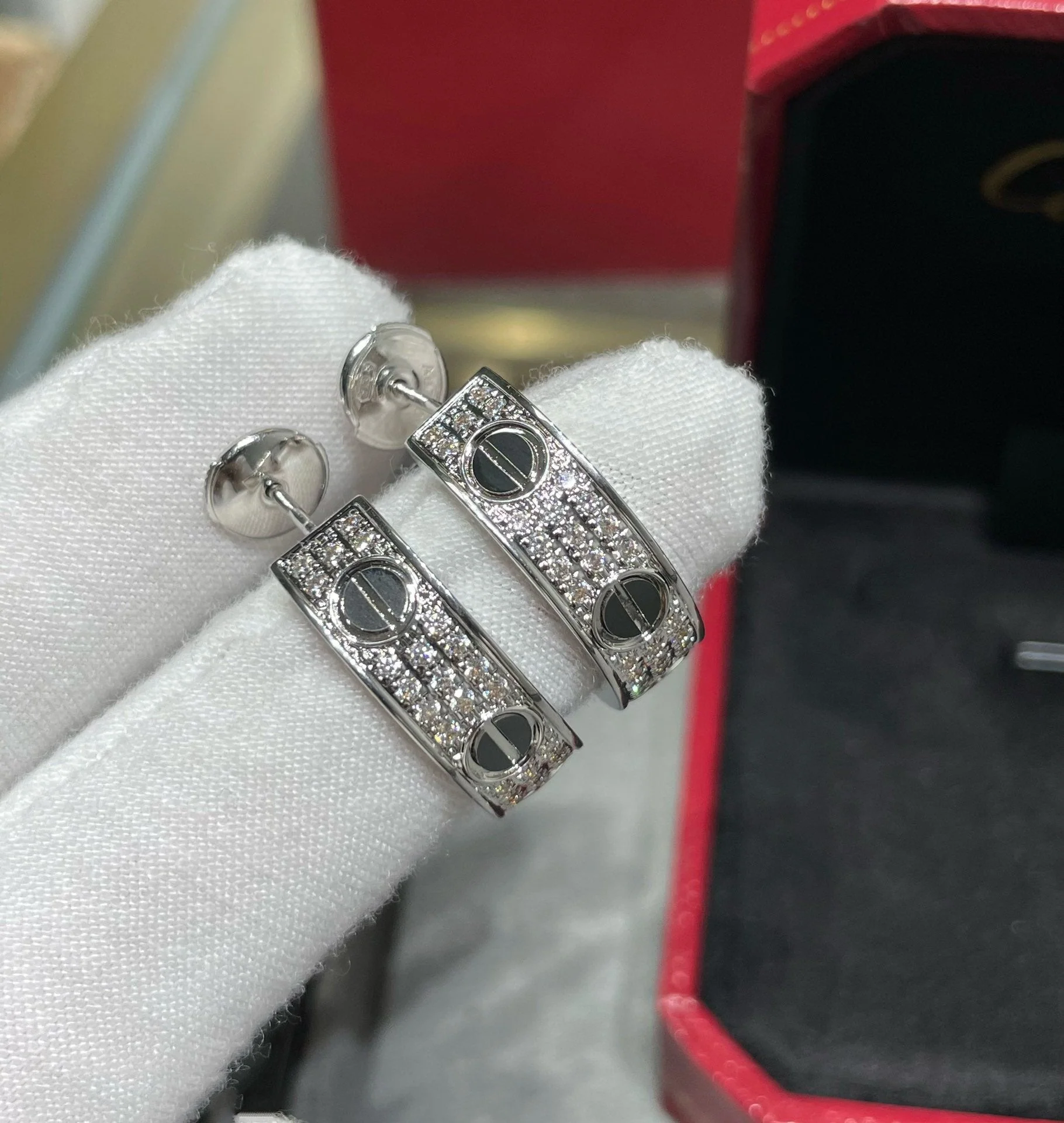 [Cartier]LOVE CERAMIC DIAMOND PAVED SILVER EARRINGS