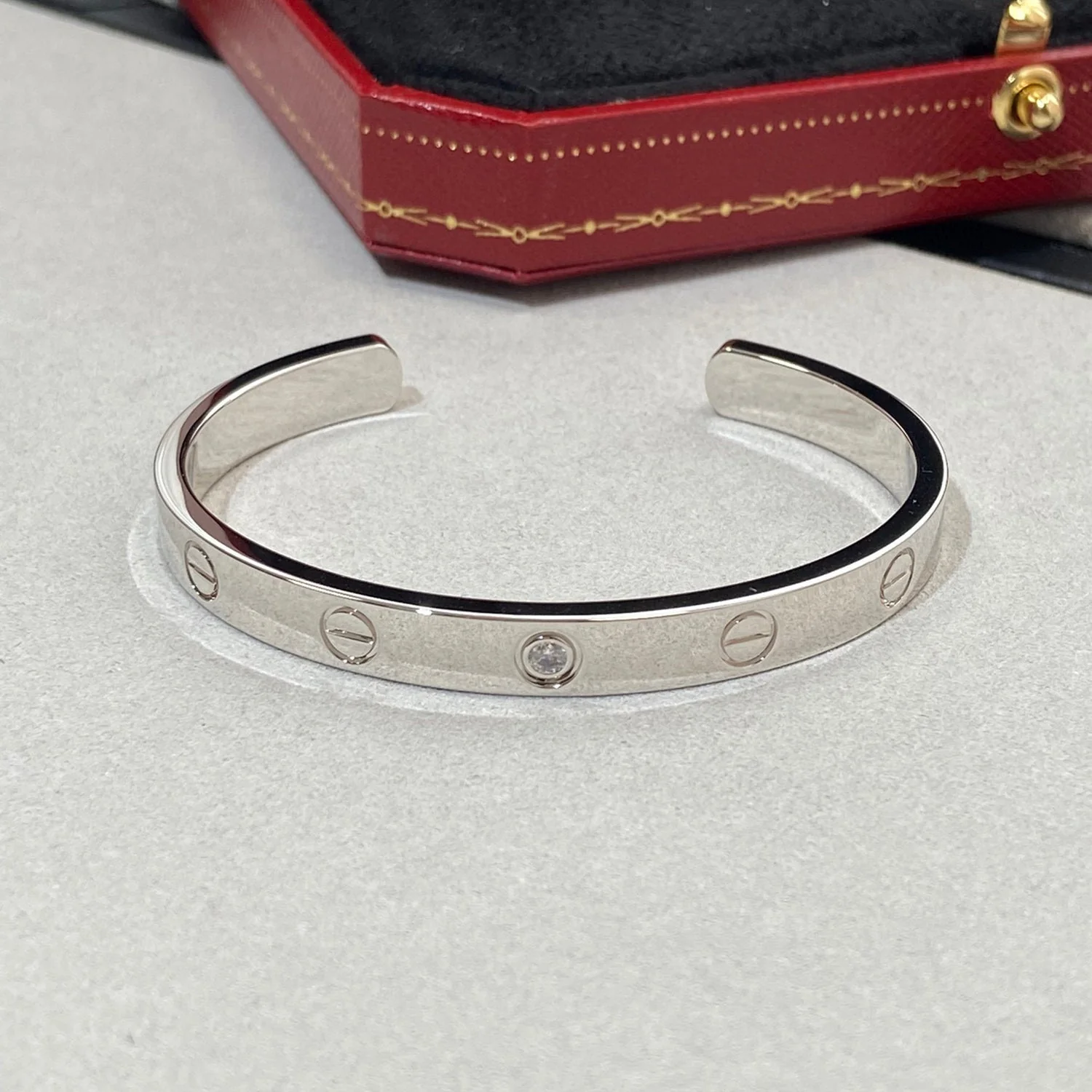 [Cartier]LOVE BRACELET 6.1MM 1 DIAMOND OPEN CUFF