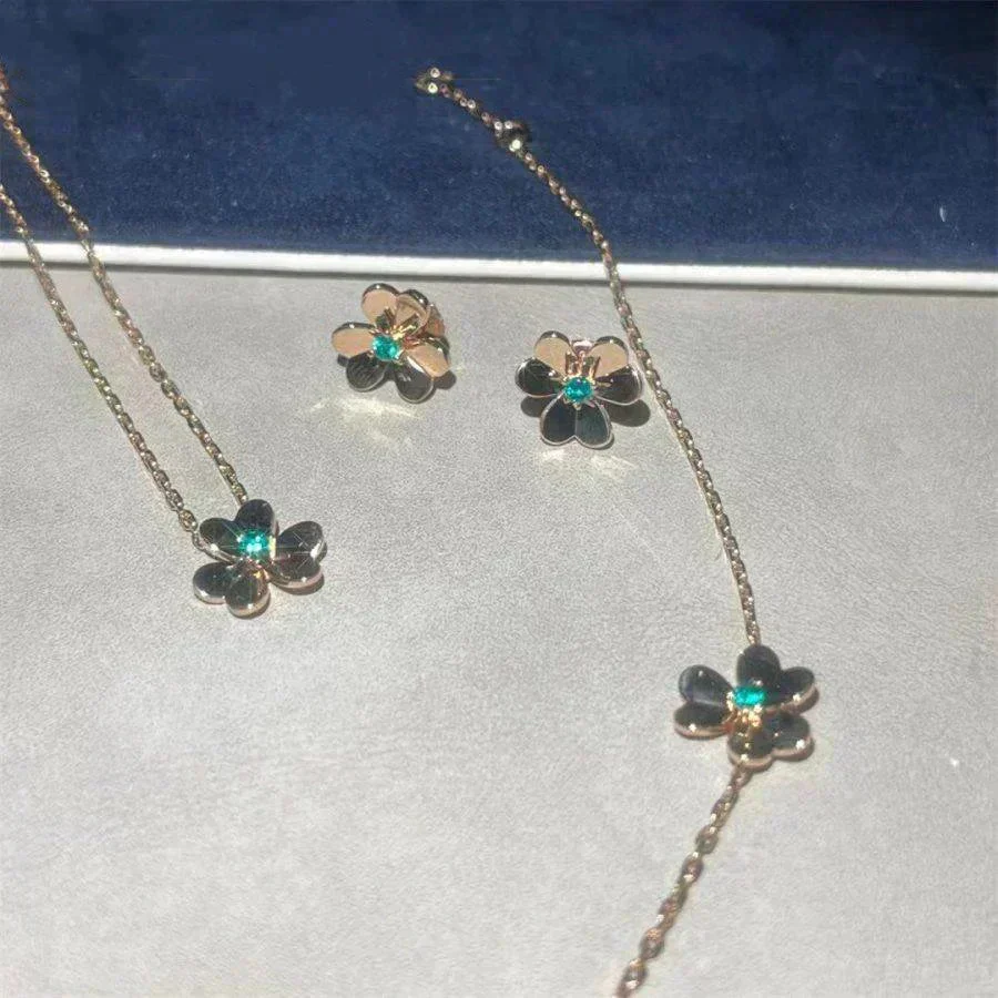 [Van Cleef & Arpels]FRIVOLE  FLOWER MALACHITE EARRINGS