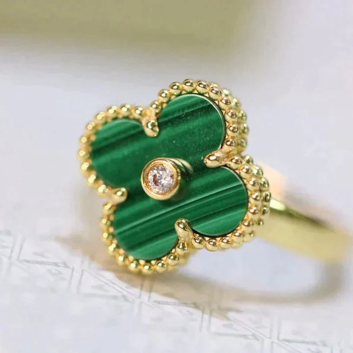 [Van Cleef & Arpels] MALACHITE RING GOLD DIAMOND
