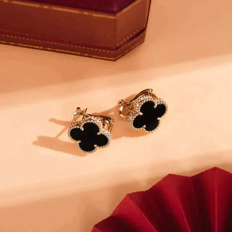 [Van Cleef & Arpels] MEDIUM 1 MOTIFS  ONYX STUD EARRINGS