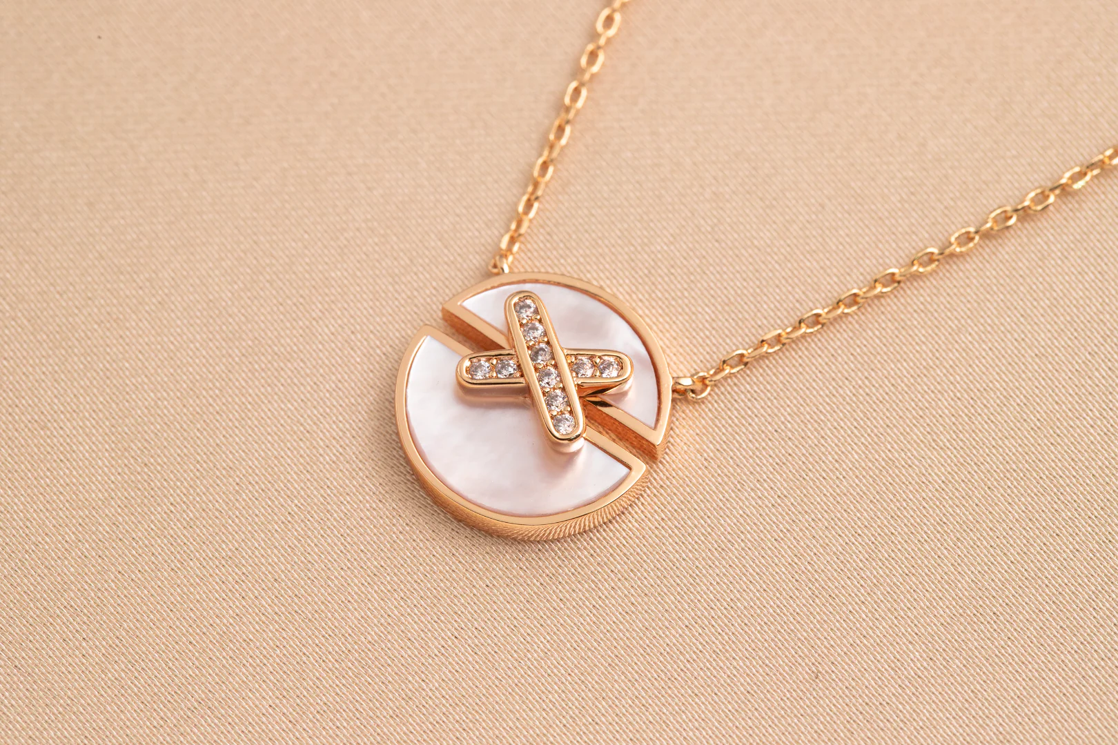 [Chaumet]JEUX DE PINK GOLD DIAMOND NECKLACE