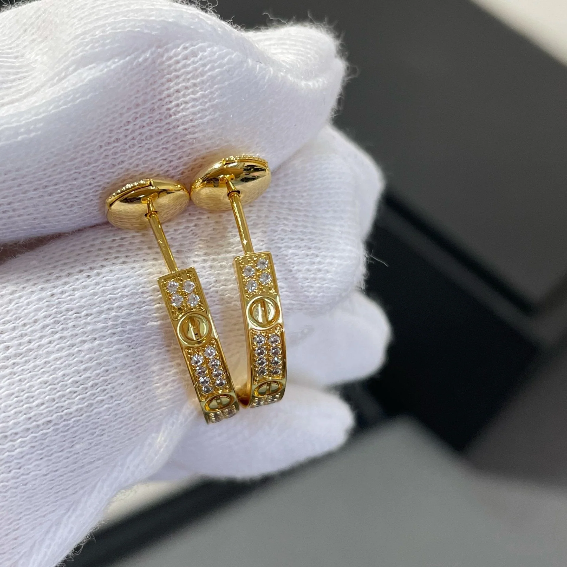 [Cartier]LOVE DIAMOND GOLD HOOP EARRINGS