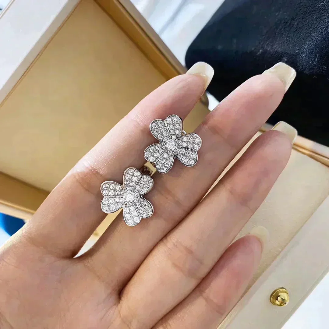 [Van Cleef & Arpels] COMOS DIAMOND EARRINGS SILVER