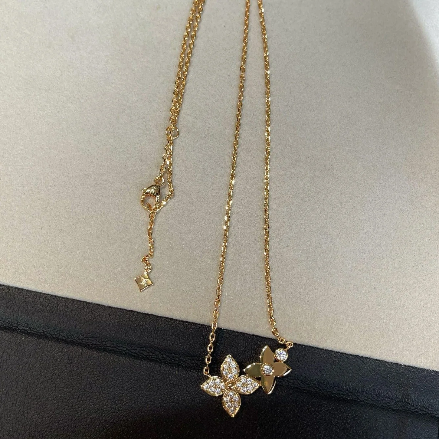 [Louis vuitton]STAR BLOSSOM NECKLACE PINK GOLD DIAMONDS