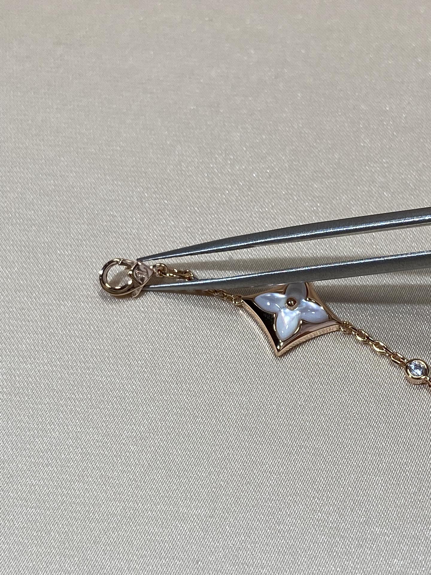 [Louis vuitton]STAR 4 MOTIF MOP DIAMOND PINK GOLD BRACELET