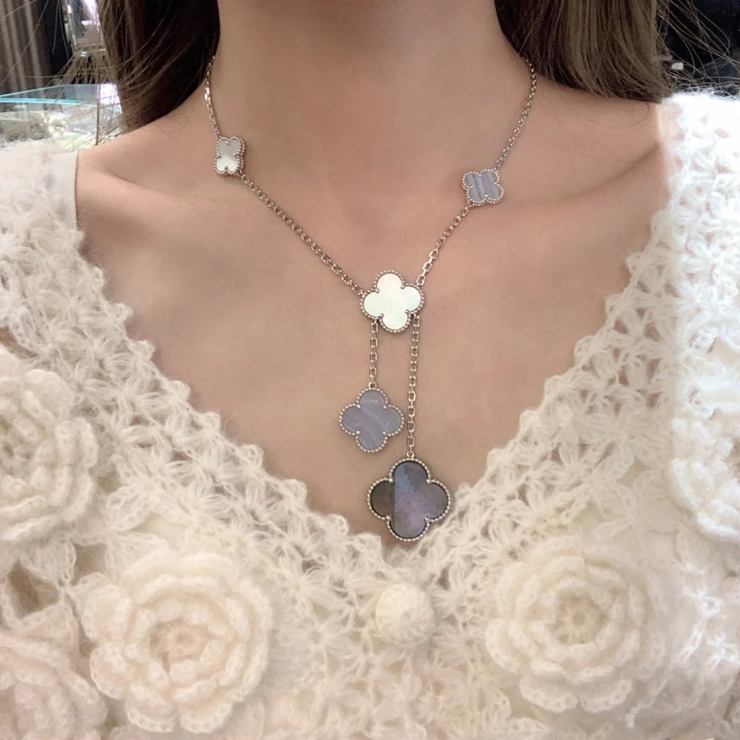 [Van Cleef & Arpels] MOP CHALCEDONY NECKLACE SILVER 6 MOTIF