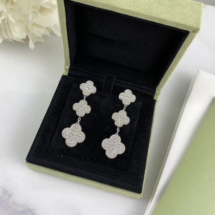 [Van Cleef & Arpels] 3 MOTIF DIAMOND SILVER DROP EARRINGS