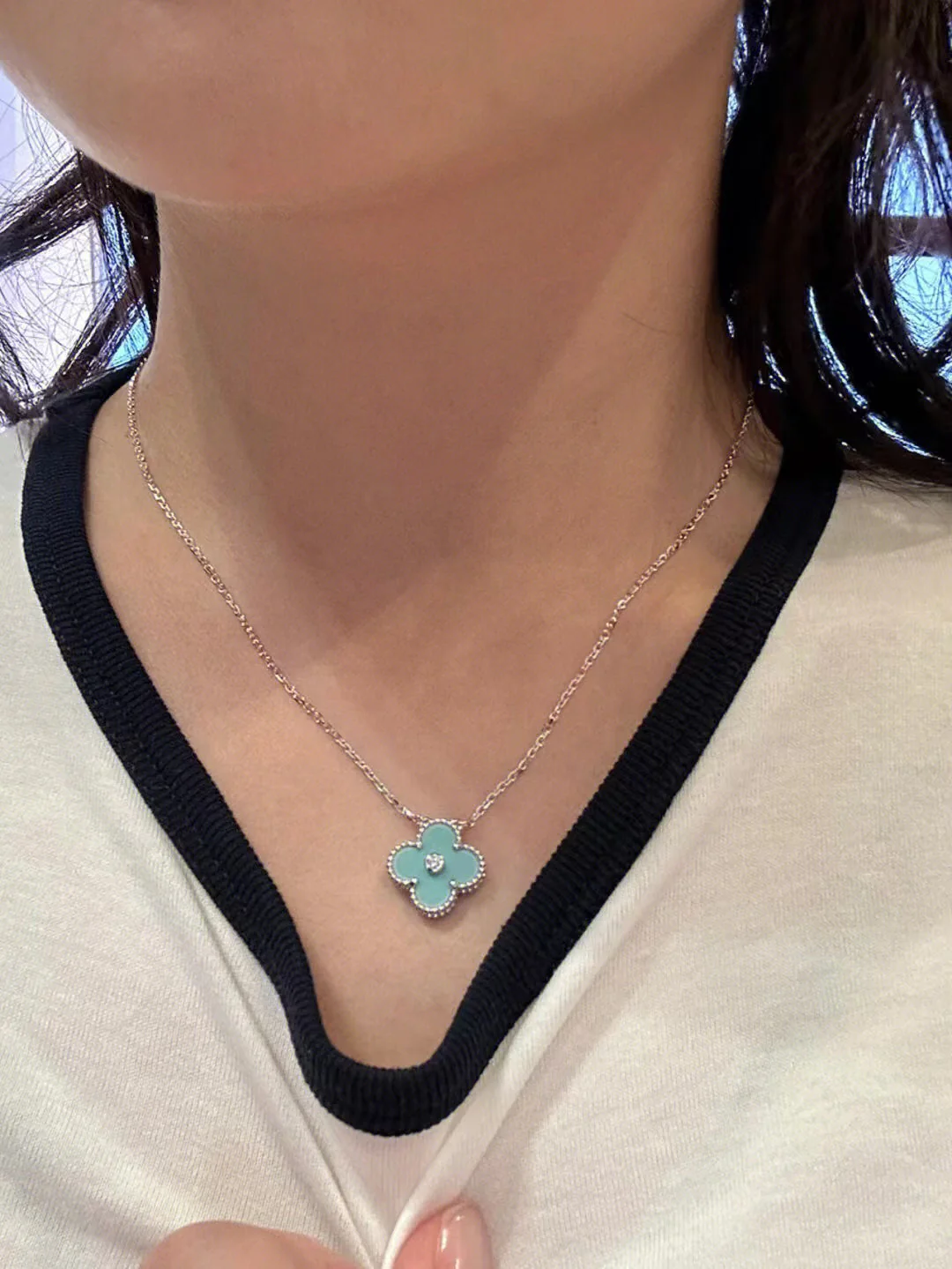 [Van Cleef & Arpels] 1 DIAMOND LIGHT BLUE SILVER NECKLACE