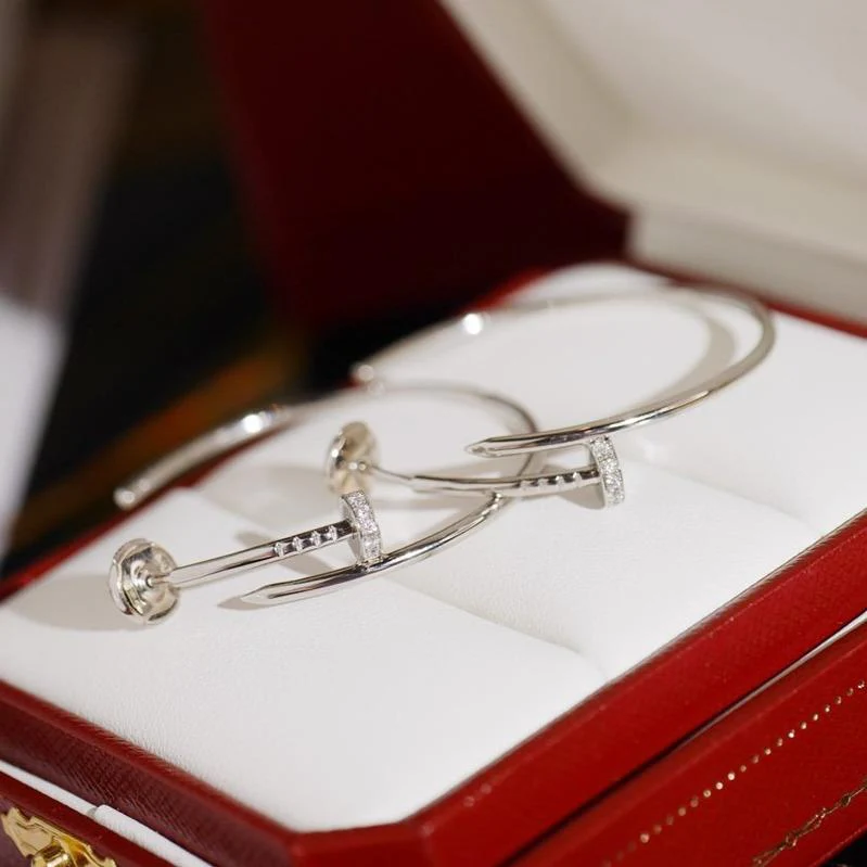 [Cartier]JUSTE EARRINGS DIAMONDS 1.8MM