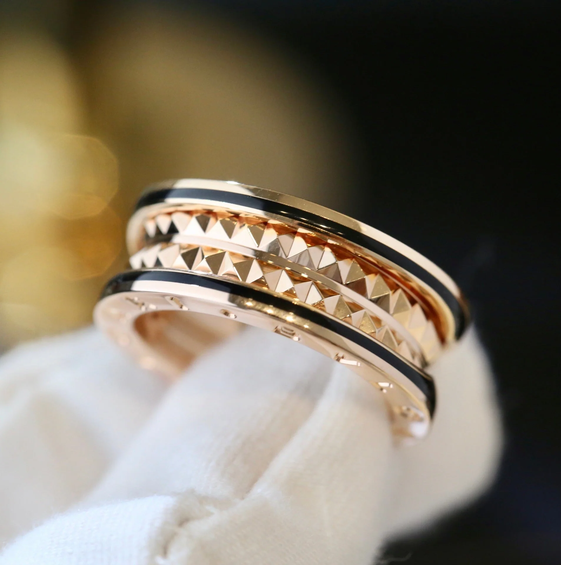 [Bulgari]ZERO 1 GOLD BLACK CERAMIC RING