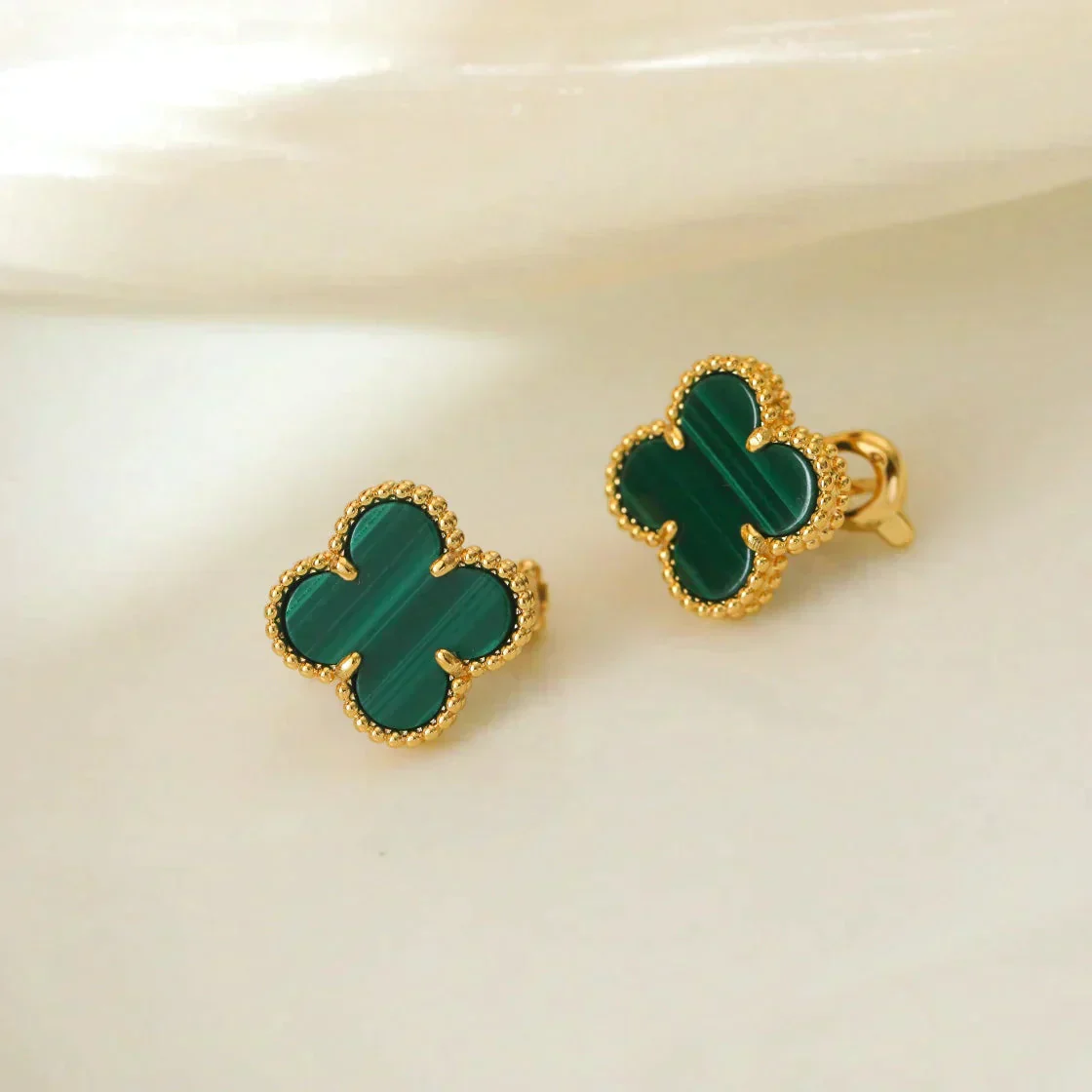 [Van Cleef & Arpels] MEDIUM 1 MOTIFS MALACHITE  EARRINGS