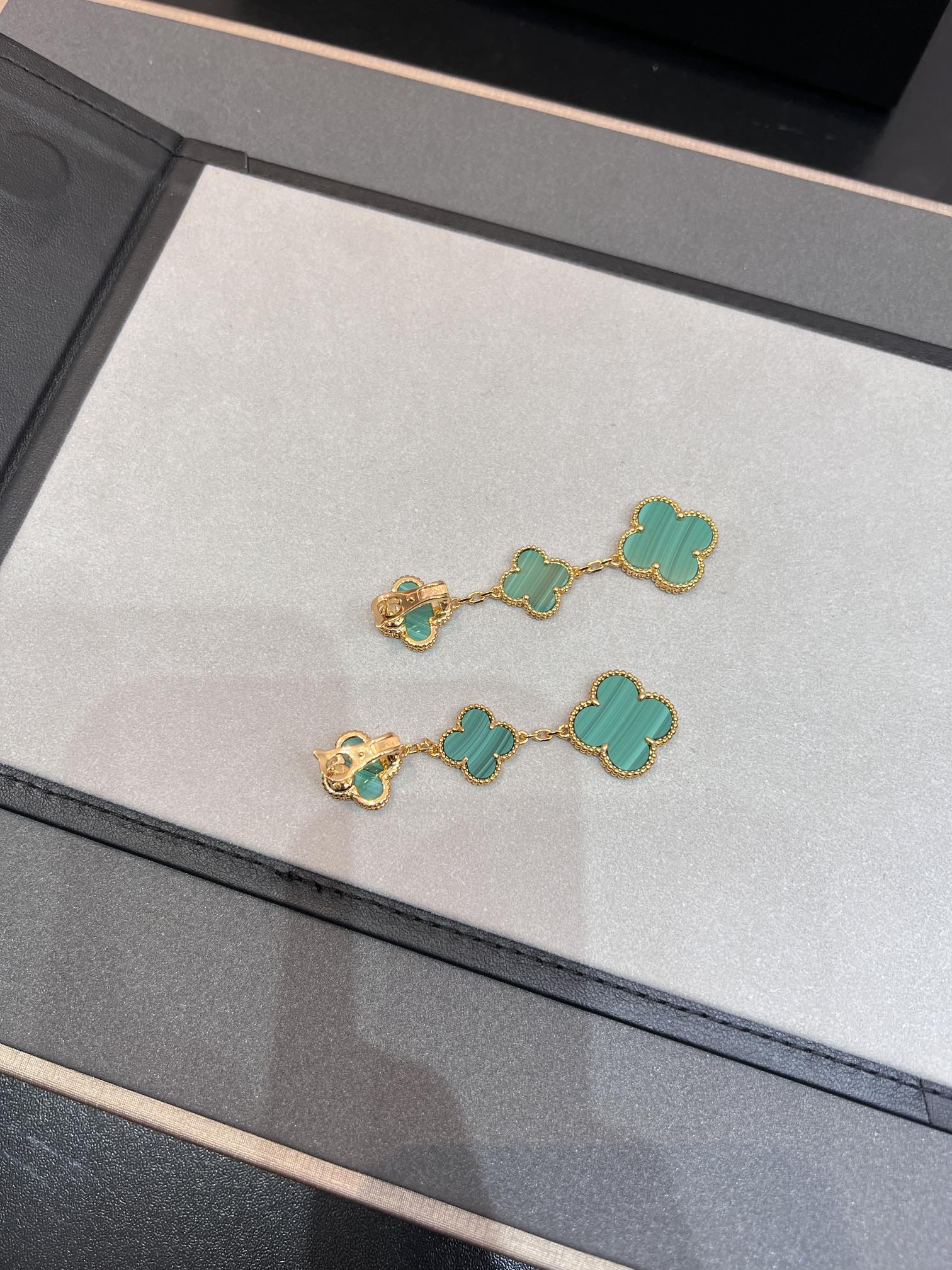 [Van Cleef & Arpels] MALACHITE 3 MOTIFS GOLD