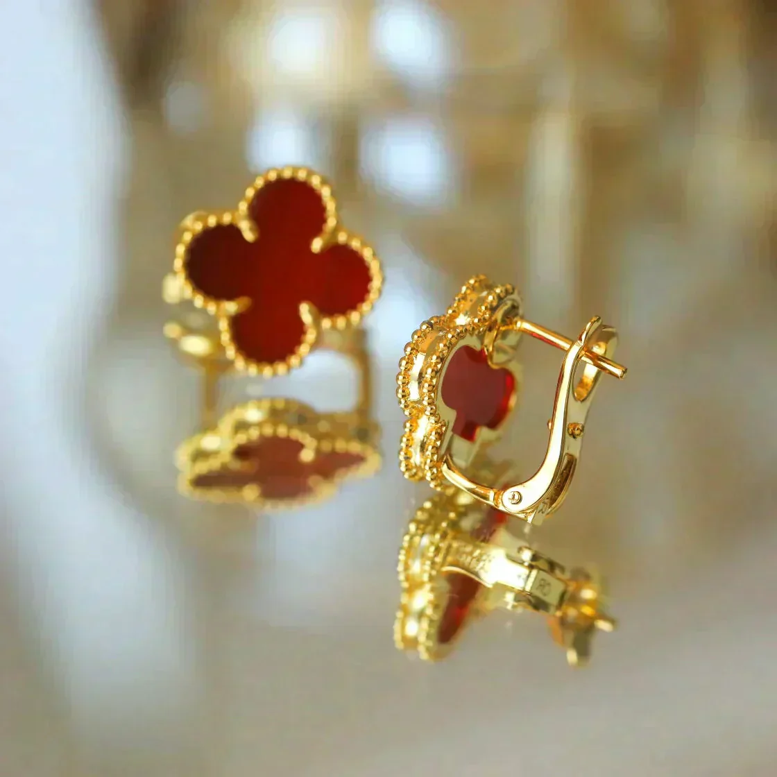 [Van Cleef & Arpels] MEDIUM 1 MOTIFS CARNELIAN  EARRINGS