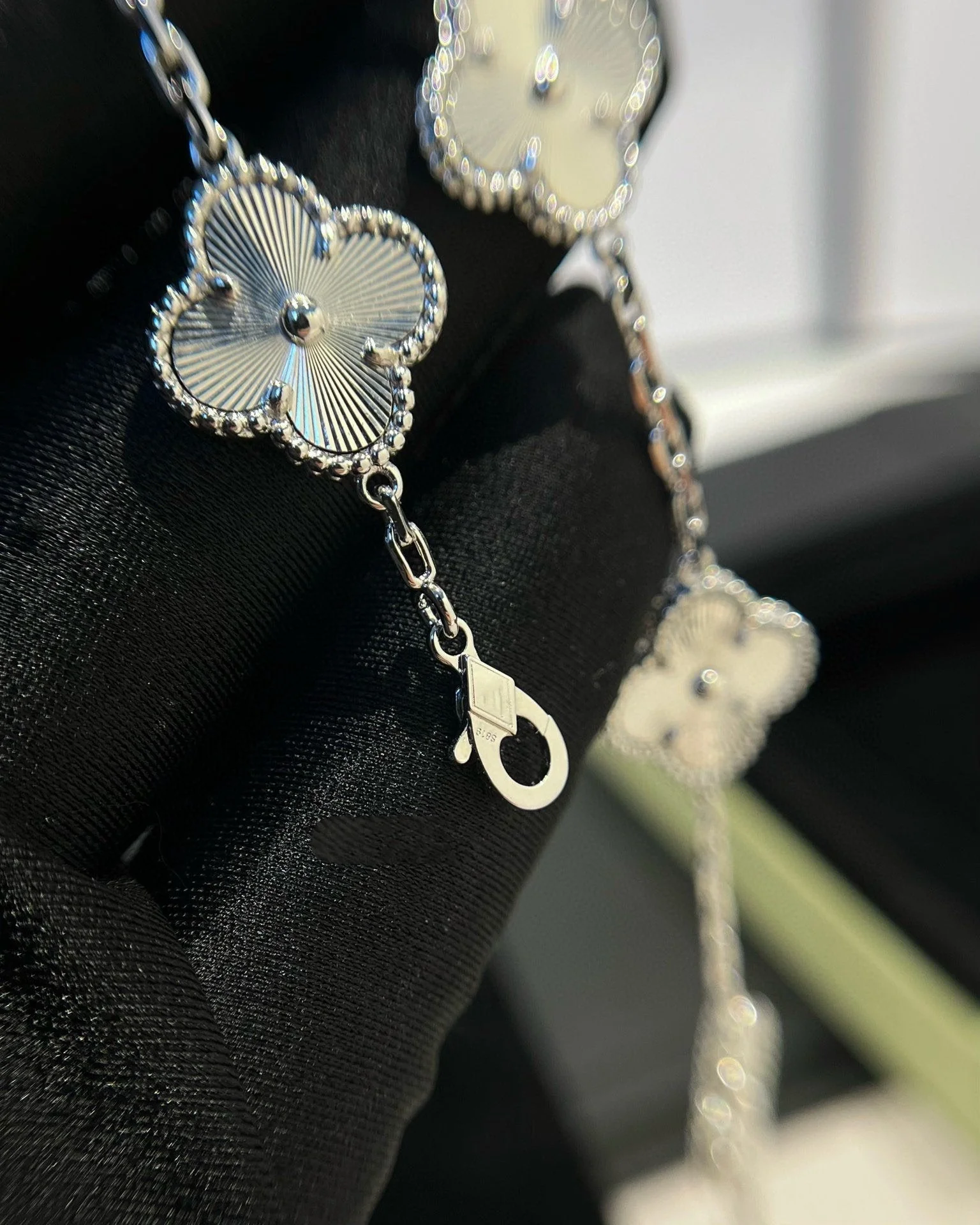 [Van Cleef & Arpels] SILVER 5 MOTIFS BRACELET