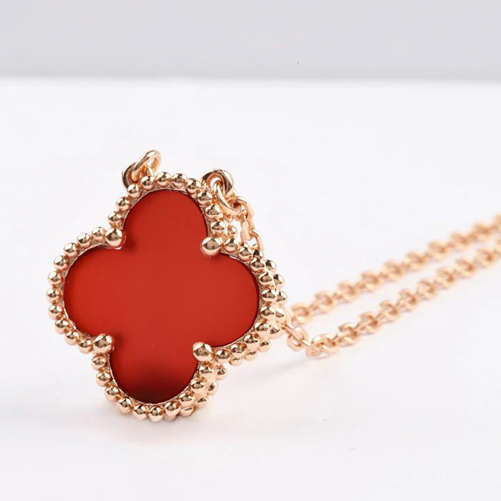 [Van Cleef & Arpels] 15MM CARNELIAN SINGLE FLOWER NECKLACE