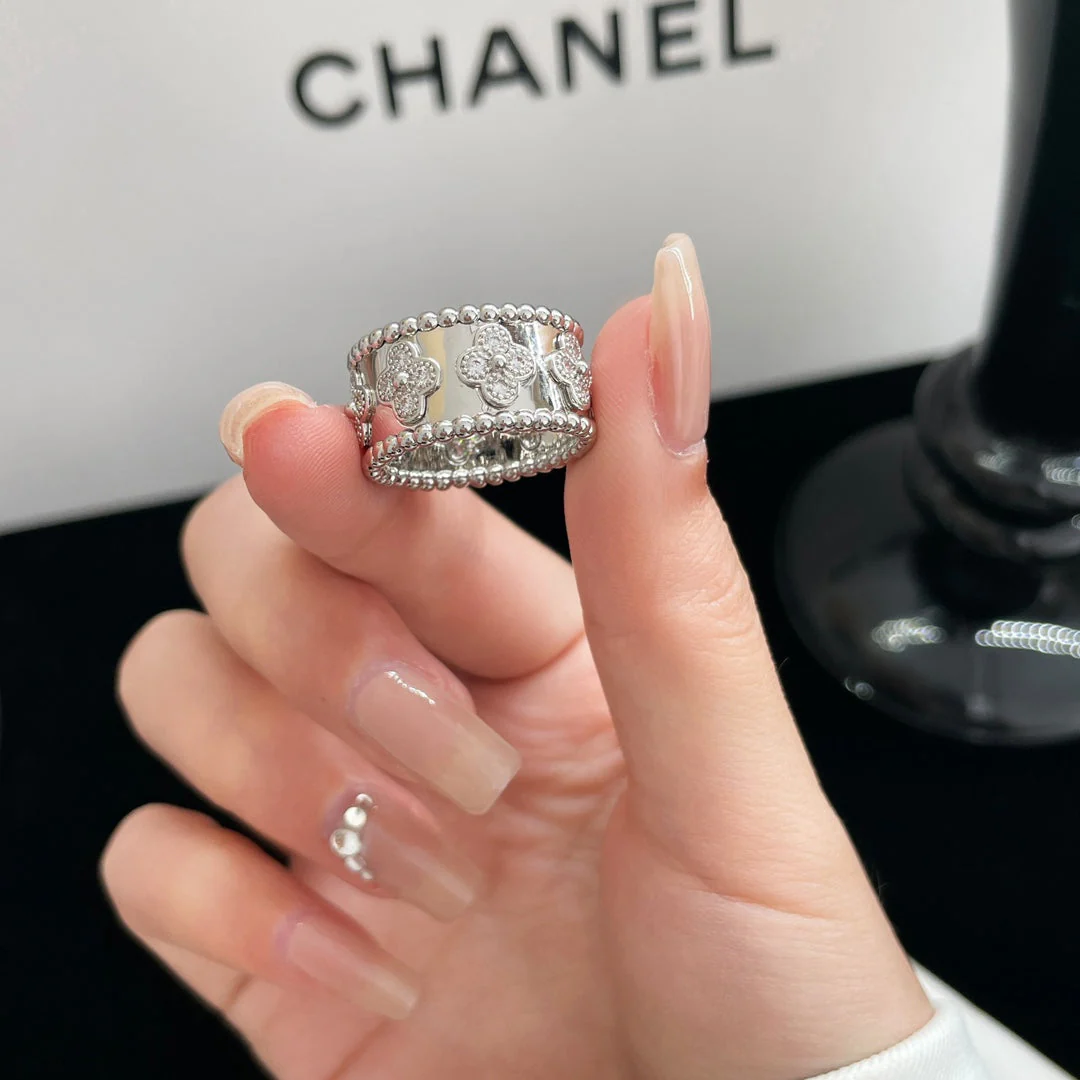 [Van Cleef & Arpels]PERLEE DIAMOND LARGE RING
