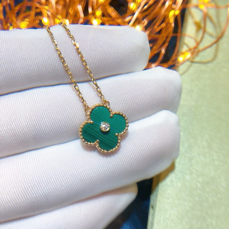 [Van Cleef & Arpels] 15MM DIAMOND TURQUOISE NECKLACE