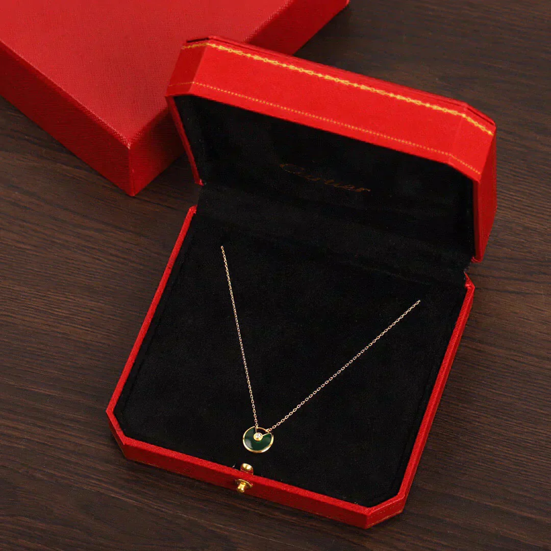 [Cartier]AMULETTE GOLD MALACHITE NECKLACE