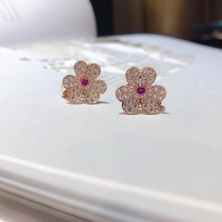 [Van Cleef & Arpels]FRIVOLE PINK GOLD FLOWER DIAMOND EARRINGS