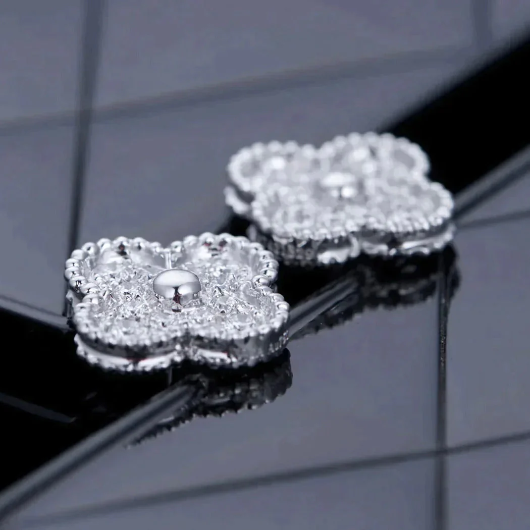 [Van Cleef & Arpels] 1 MOTIFS DIAMOND STUD EARRINGS SILVER