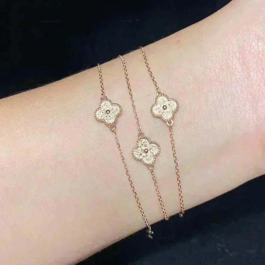 [Van Cleef & Arpels] SINGLE FLOWER BRACELET