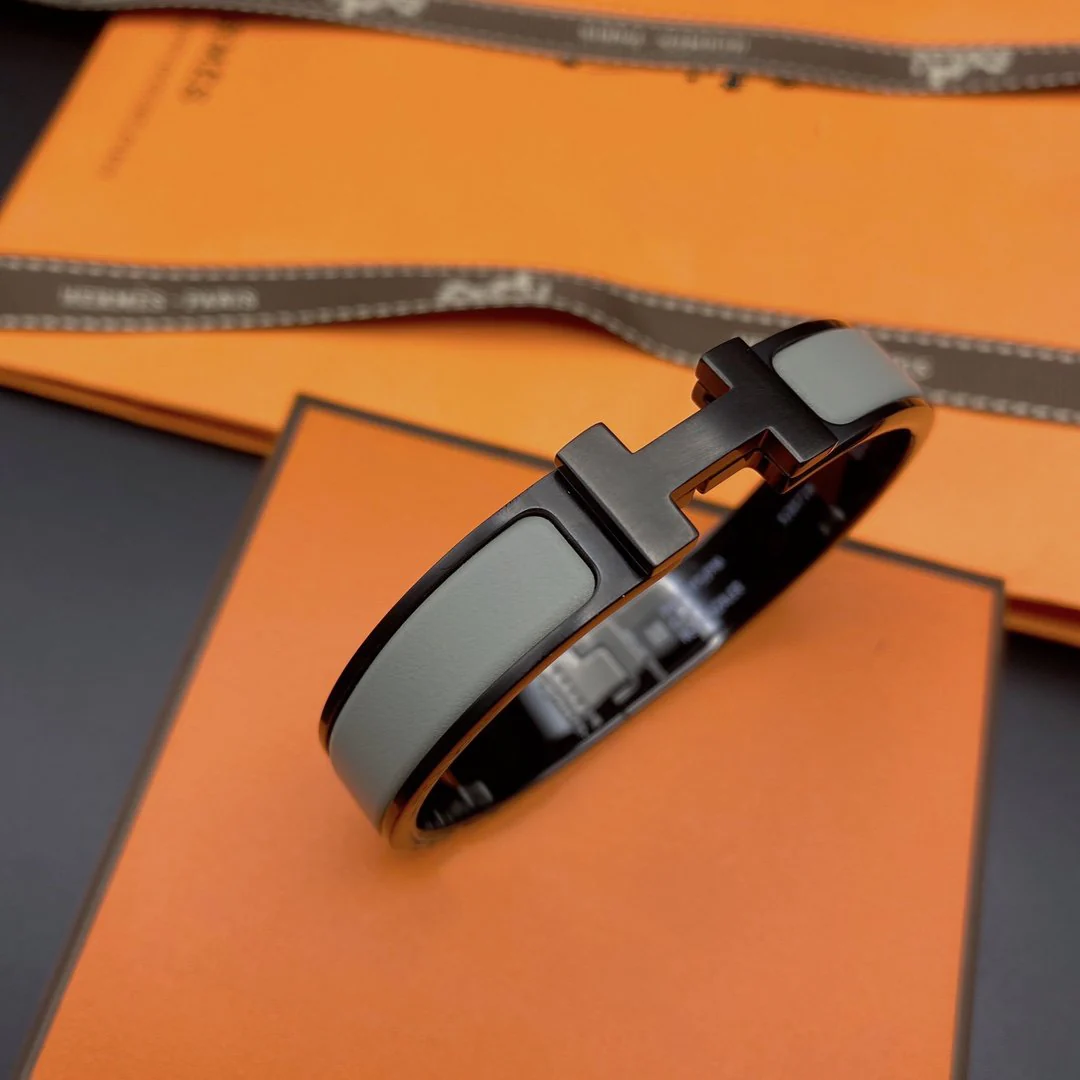 [Hermes]CLIC HM SO BLACK GREY BRACELET