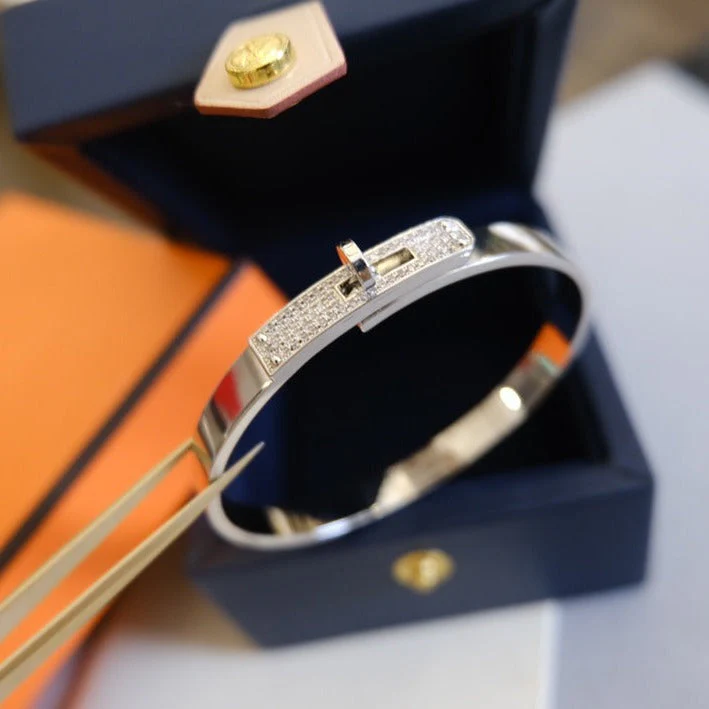 [Hermes]KELLY BRACELET DIAMOND